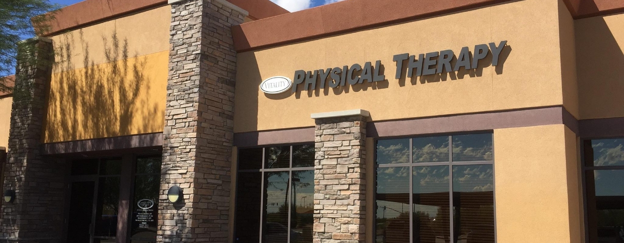 Physical-therapy-clinic-outside-vitality-physical-therapy-gold-canyon-az
